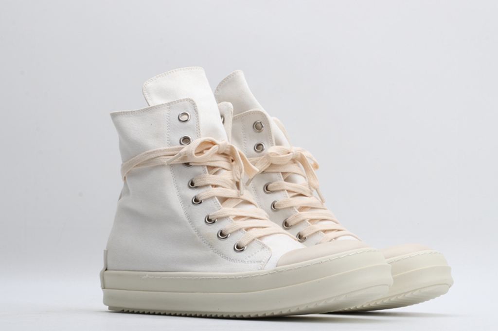 R.O sneakers